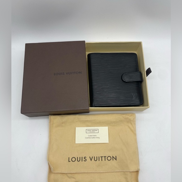 Louis Vuitton Handbags - Louis Vuitton Epi Short Bifold Wallet